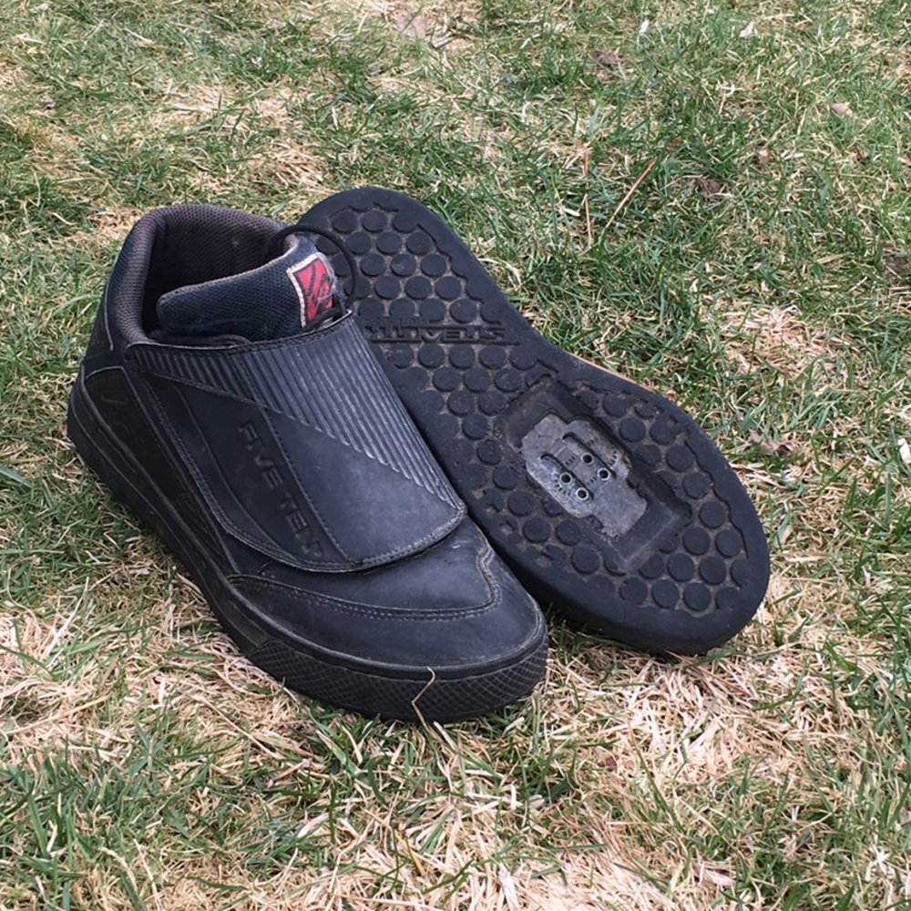 Five Ten Maltese Falcon bike shoes